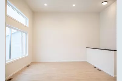 6704 Meadow View Drive S, Fargo, ND 58104 - Photo 8