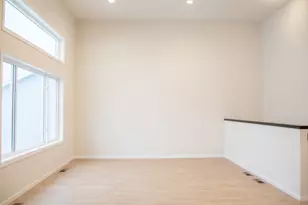 6704 Meadow View Dr S, Fargo, ND 58104 - Photo 8