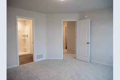 6704 Meadow View Drive S, Fargo, ND 58104 - Photo 16