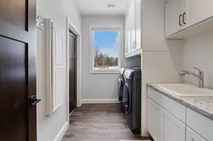 5901 Drake Dr, Maple Plain, MN 55359 - Photo 44