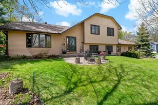 1213 Bluebill Bay Rd, Burnsville, MN 55306 - Photo 2