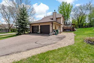 1213 Bluebill Bay Rd, Burnsville, MN 55306 - Photo 4