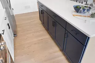 13621 Hollybrook Dr, Apple Valley, MN 55124 - Photo 22