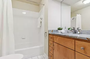 1201 Yale Pl, Minneapolis, MN 55403 - Photo 38