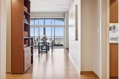 1201 Yale Place #2009, Minneapolis, MN 55403 - Photo 8