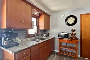 8533 Rich Ave S, Bloomington, MN 55437 - Photo 8