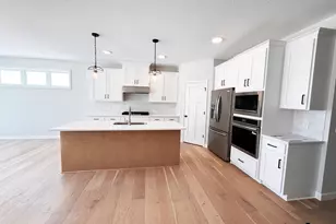 20110 Globe Dr, Lakeville, MN 55044 - Photo 4