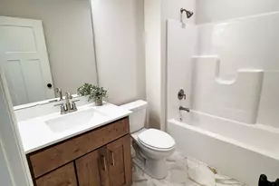 20104 Globe Dr, Lakeville, MN 55044 - Photo 8