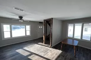 261 State St, Jackson, MN 56143 - Photo 2