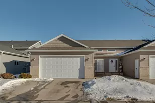 4486 53rd St S, Fargo, ND 58104 - Photo 2