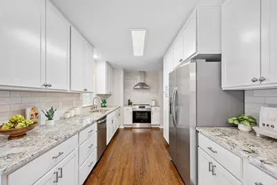 10016 Irwin Road, Bloomington, MN 55437 - Photo 2