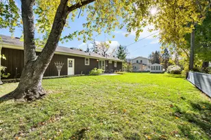 10016 Irwin Rd, Bloomington, MN 55437 - Photo 24