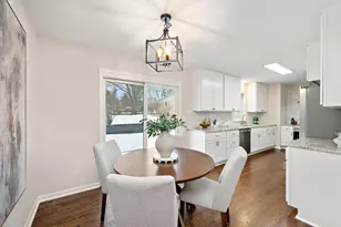 10016 Irwin Rd, Bloomington, MN 55437 - Photo 8