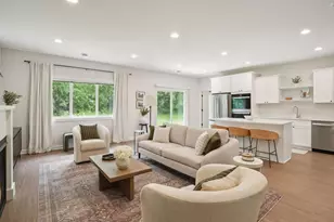 621 Field Point St, Roberts, WI 54023 - Photo 18