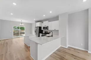 1523 Traverse Ln, West Saint Paul, MN 55118 - Photo 2