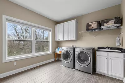 10033 Frederick Place, Eden Prairie, MN 55347 - Photo 54