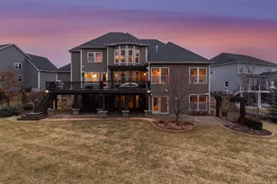 10033 Frederick Pl, Eden Prairie, MN 55347 - Photo 2