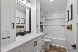 8160 Diane St, Circle Pines, MN 55014 - Photo 10