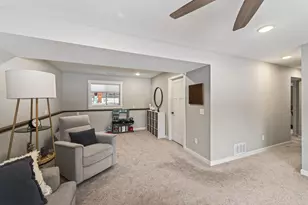 8160 Diane St, Circle Pines, MN 55014 - Photo 20