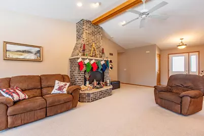 57618 205th Avenue, Plainview, MN 55964 - Photo 12