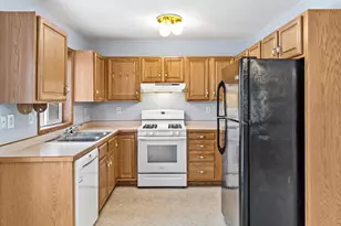 529 5th Ave E, Shakopee, MN 55379 - Photo 12