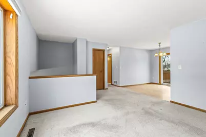 529 5th Avenue E, Shakopee, MN 55379 - Photo 8