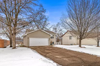 529 5th Avenue E, Shakopee, MN 55379 - Photo 2