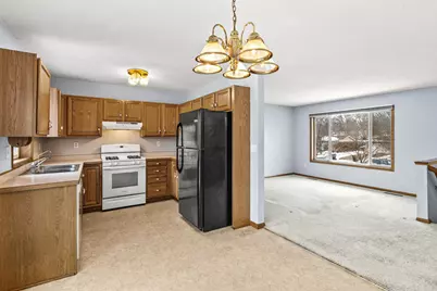 529 5th Avenue E, Shakopee, MN 55379 - Photo 10