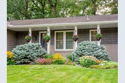 2300 Dahl Court E, Maplewood, MN 55119 - Photo 14