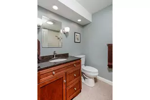 2300 Dahl Ct E, Maplewood, MN 55119 - Photo 40