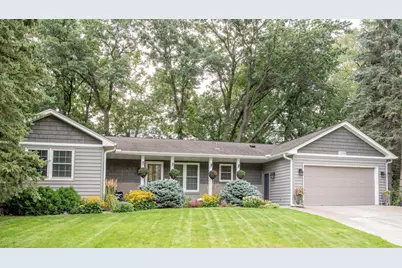 2300 Dahl Court E, Maplewood, MN 55119 - Photo 12