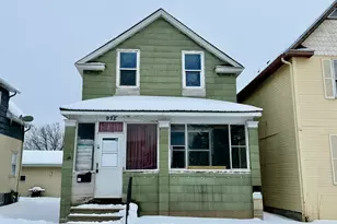 922 S 5th Ave, Virginia, MN 55792 - Photo 1