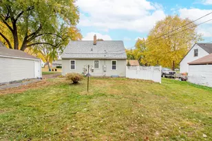 171 Downs Ave, Maplewood, MN 55117 - Photo 24