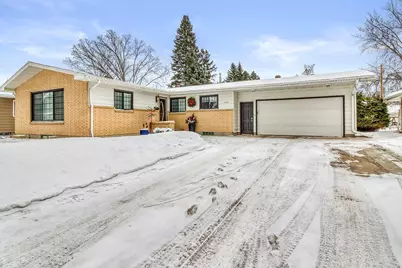 1125 23rd Avenue S, Moorhead, MN 56560 - Photo 2