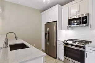 2566 Ellis Ave, Saint Paul, MN 55114 - Photo 8