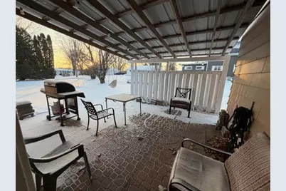 420 3rd Avenue NW, Spring Grove, MN 55974 - Photo 10