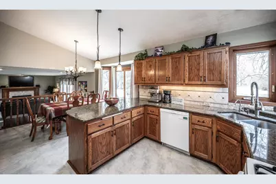 13632 Princeton Circle, Savage, MN 55378 - Photo 8