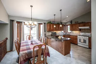 13632 Princeton Cir, Savage, MN 55378 - Photo 4