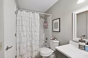 10381 Balsam Ln, Eden Prairie, MN 55347 - Photo 18