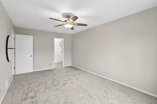 10381 Balsam Ln, Eden Prairie, MN 55347 - Photo 12