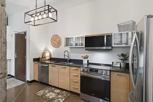 350 St Peter St, Saint Paul, MN 55102 - Photo 10