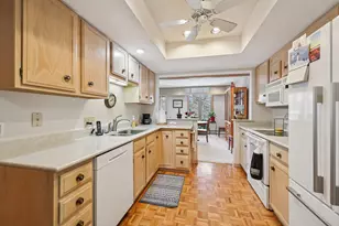 5601 Dewey Hill Rd, Edina, MN 55439 - Photo 12