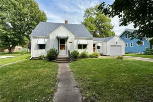 705 N Carver St, Winthrop, MN 55396 - Photo 1