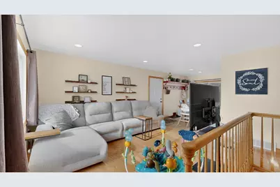 615 Meadow Run Drive SW, Rochester, MN 55902 - Photo 4