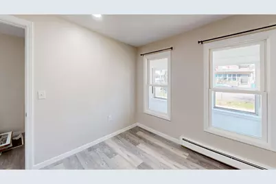 594 Charles Avenue, Saint Paul, MN 55103 - Photo 6