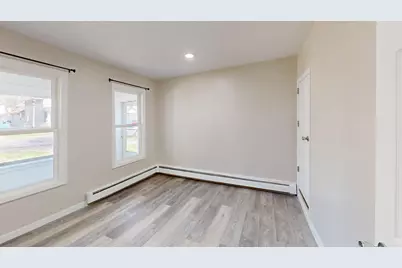 594 Charles Avenue, Saint Paul, MN 55103 - Photo 8