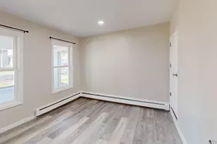 594 Charles Ave, Saint Paul, MN 55103 - Photo 8