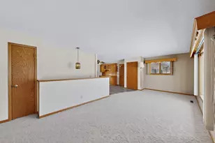 302 Cross St, Lake City, MN 55041 - Photo 2