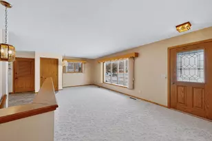 302 Cross St, Lake City, MN 55041 - Photo 12
