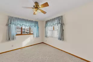 302 Cross St, Lake City, MN 55041 - Photo 32